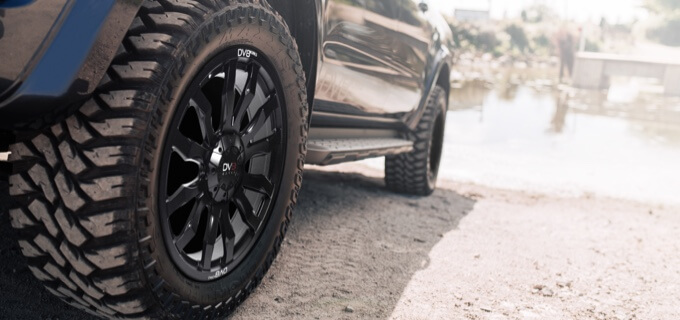 DV8 Works Edge alloy wheel for Ford Ranger