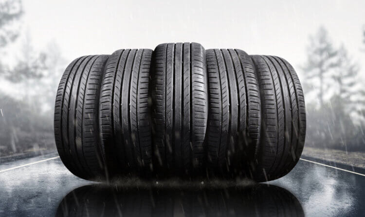 A line up of tyres Choosing the Right Tyre for Your 4x4