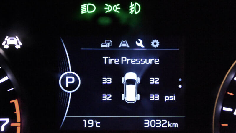 A in car digital display showing Tyre Pressure and how to Find tyre pressure