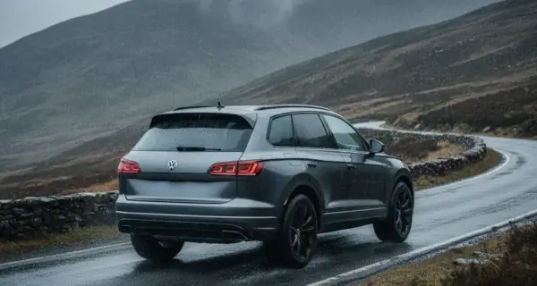 The back end of a volkswagen Touareg to show off its volkswagen Touareg Wheels
