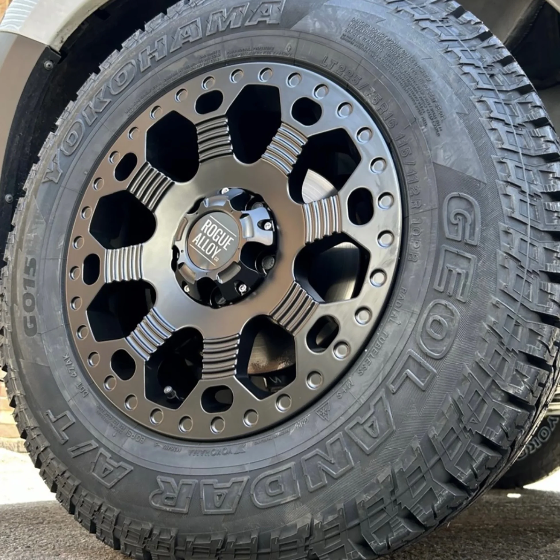 Rogue Alloy Robust2 Alloy Wheel 16" x 7" ET40 Satin Black - Image 2