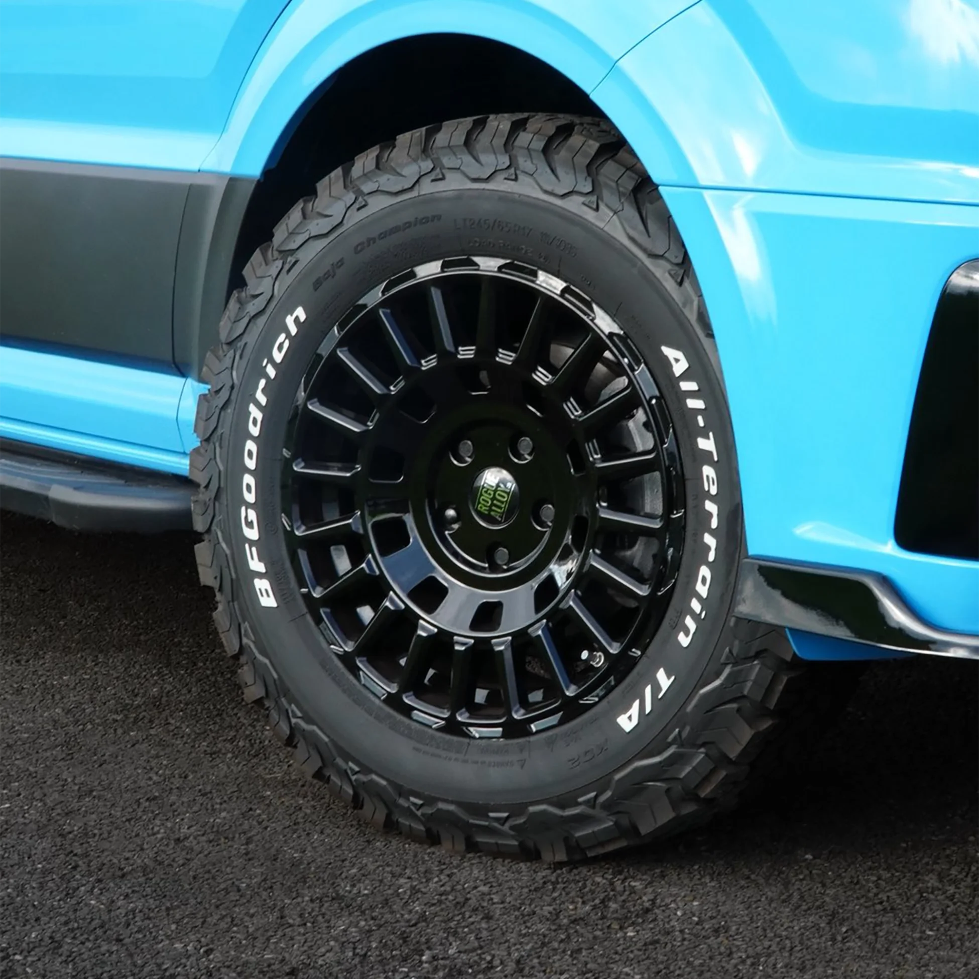 Rogue Alloy Lcx Alloy Wheel 16" x 7" ET45 Gloss Black - Image 2