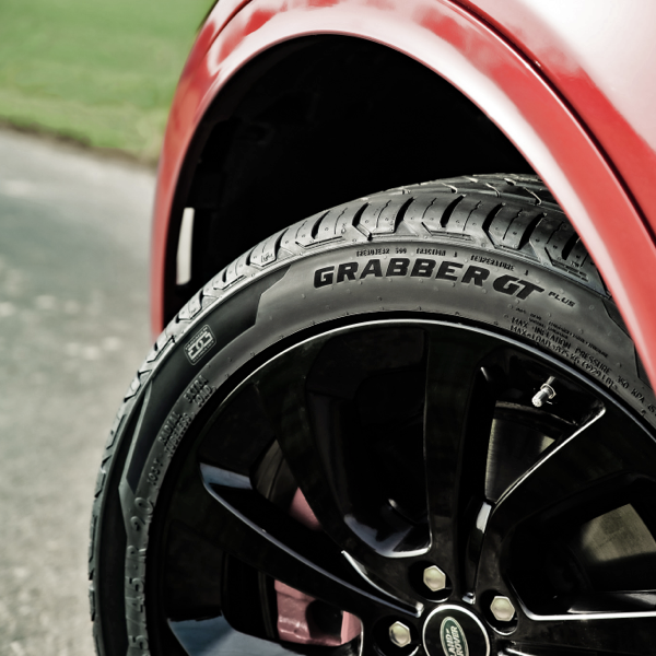 Close-up of General Grabber GT Plus tyre fitted to a Land Rover alloy wheel